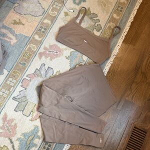 SET Brown/taupe Sports Bra and Leggings
